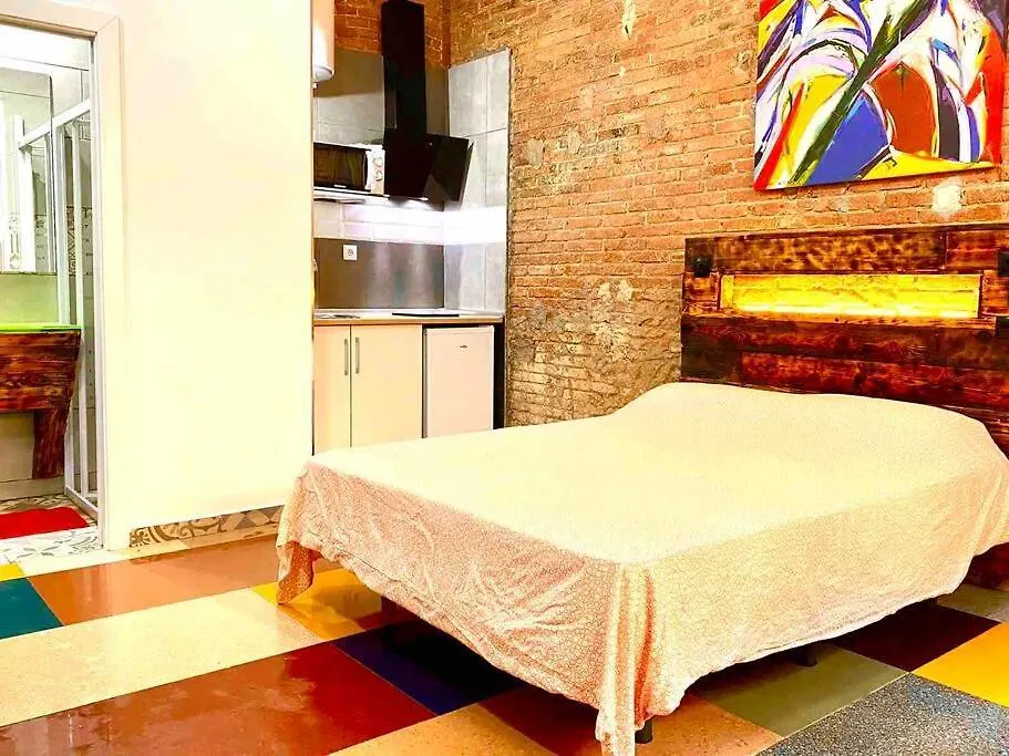 L1 Estudio Nuevo! Al Lado Del Metro En Sants Barcelona